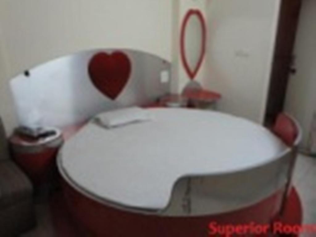 Hotel Hans International Új-Delhi Szoba fotó