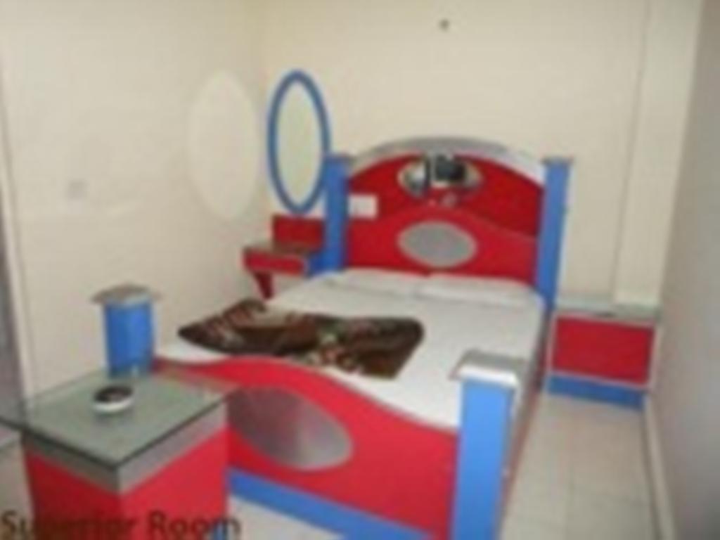 Hotel Hans International Új-Delhi Szoba fotó
