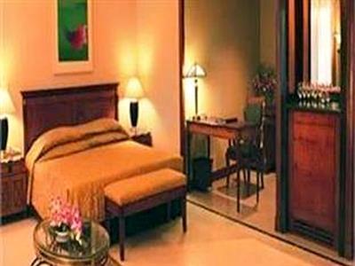 Hotel Hans International Új-Delhi Kültér fotó