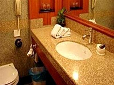 Hotel Hans International Új-Delhi Kültér fotó
